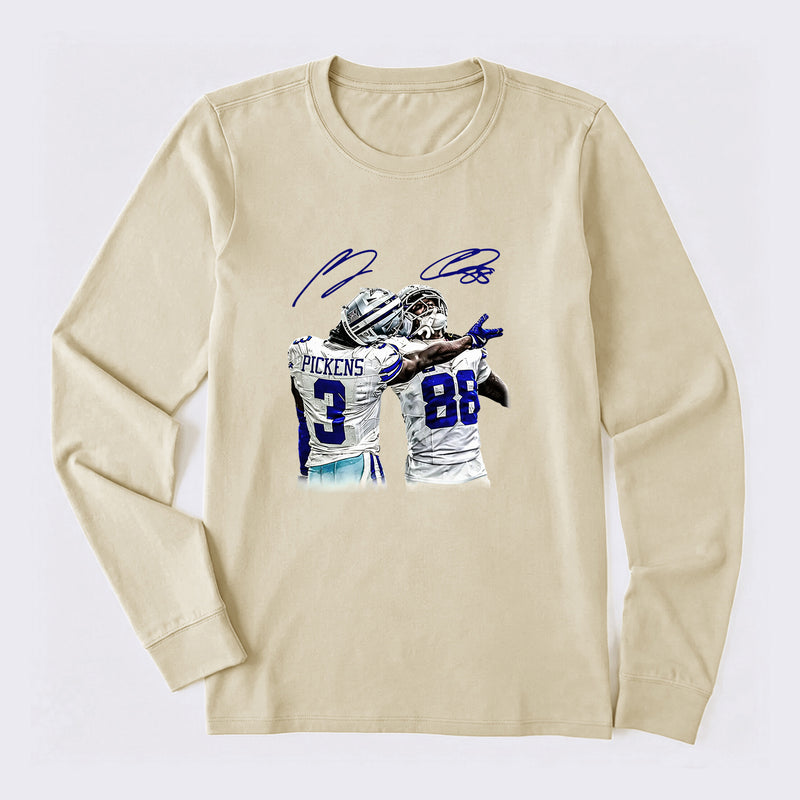 Vintage Close-Up Football Athlete Signature Graphic Long Sleeve T-Shirt