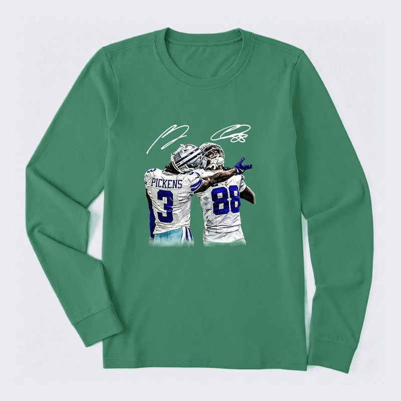 Vintage Close-Up Football Athlete Signature Graphic Long Sleeve T-Shirt